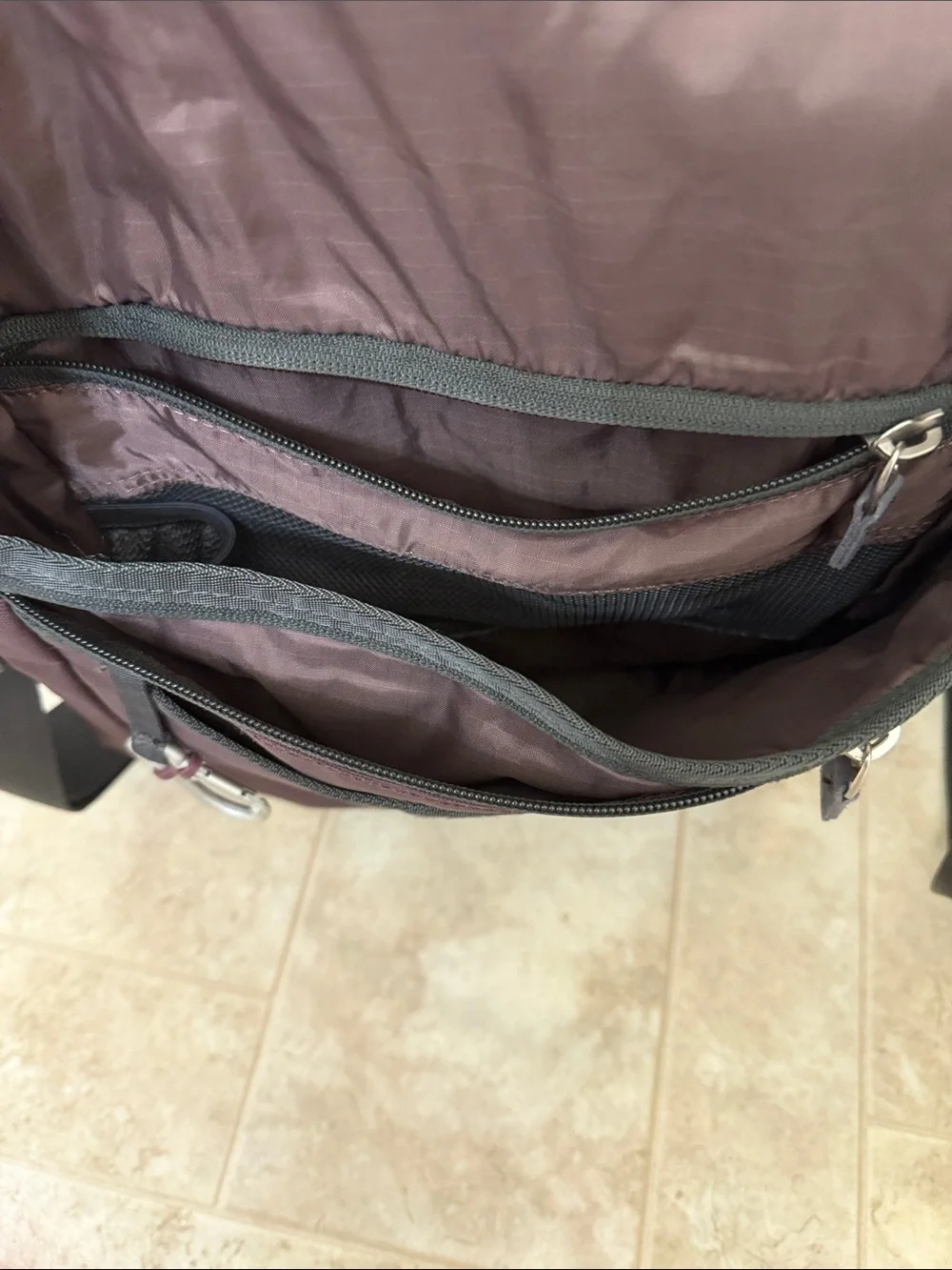 Keen crossbody messenger